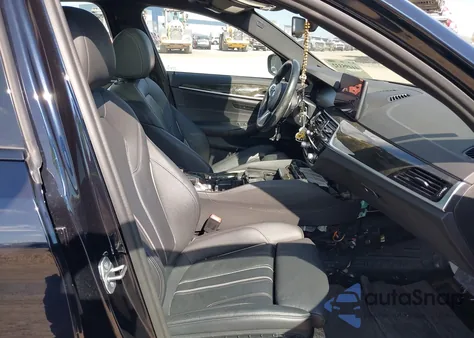 2021 BMW 540I xDrive из США, поврежденный, VIN WBA73BJ00MWW89084